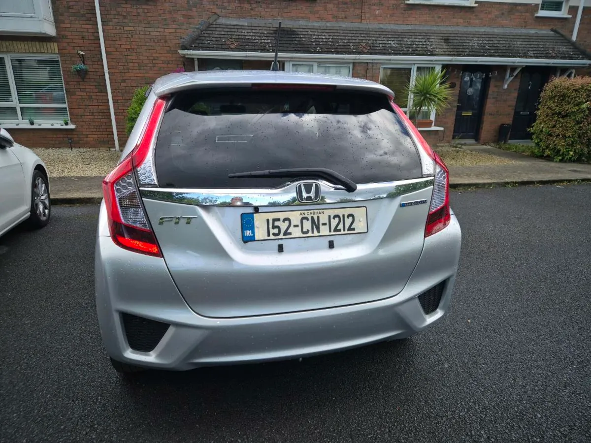 Honda Fit Hybrid Auto 2015 - Image 4