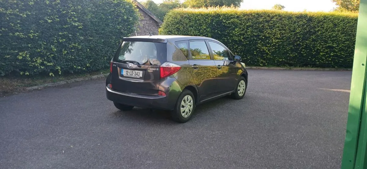 Toyota Verso S 1.33 litre VVT-I petrol - Image 4