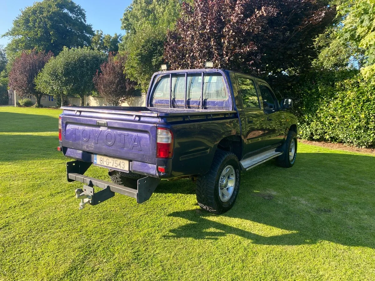 Toyota hilux - Image 4