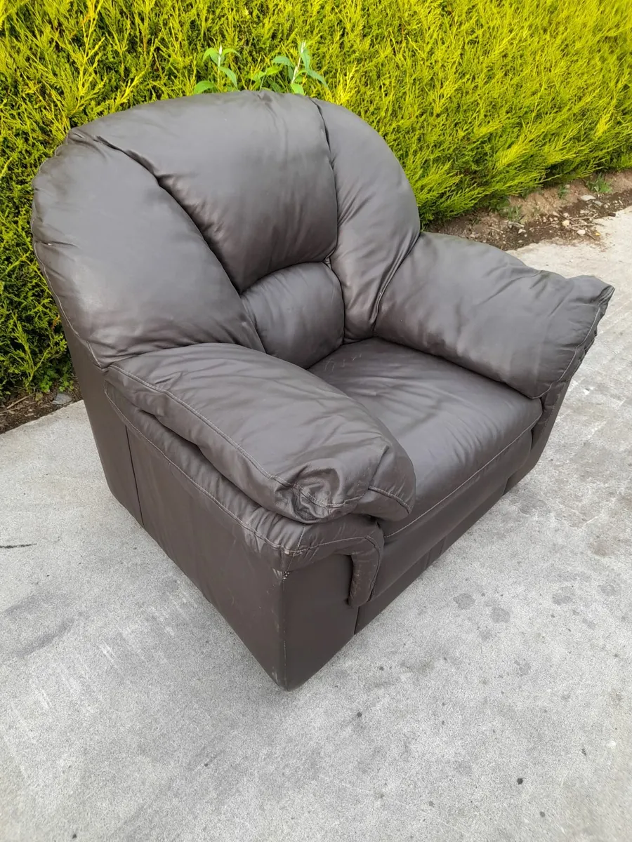 leather sofa chair - Image 2
