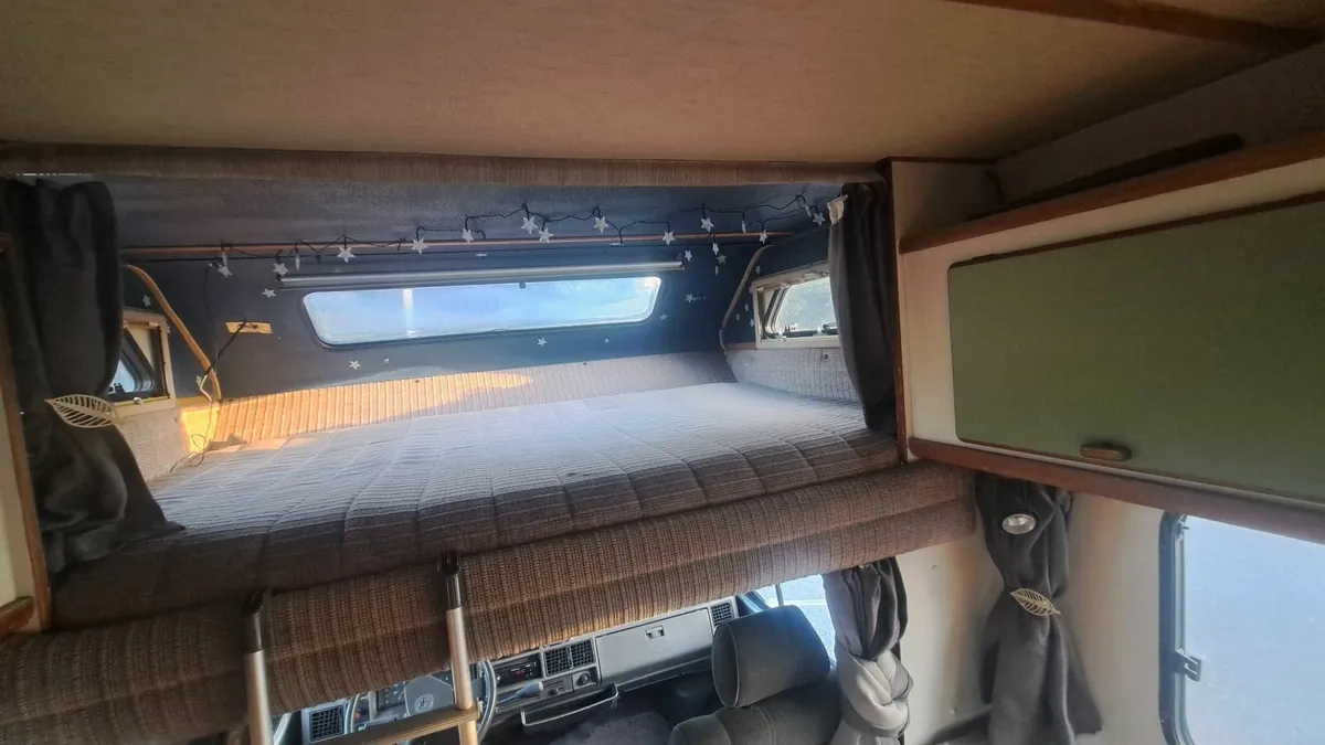 Motorhome - Image 4