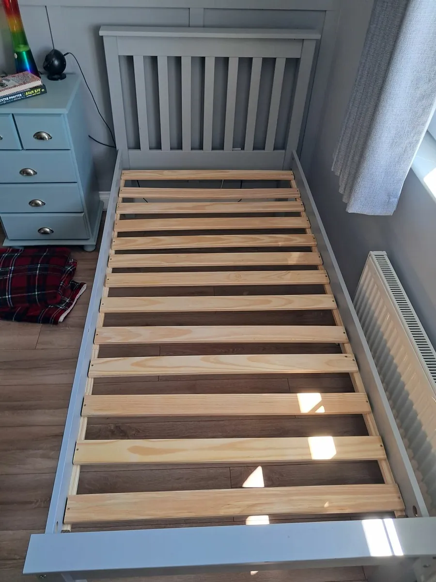 Single bed for sale - Image 2