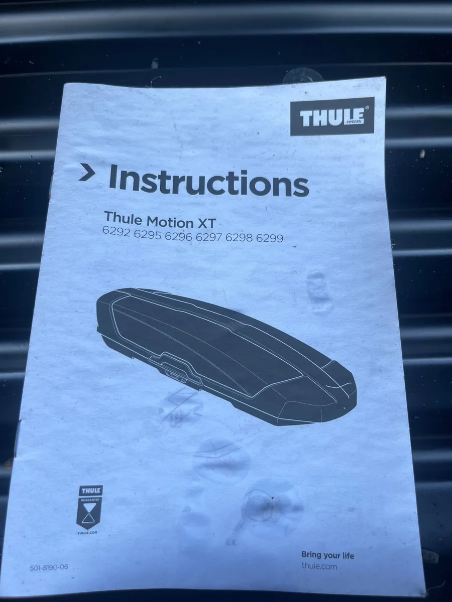 Thule roof box - Image 4