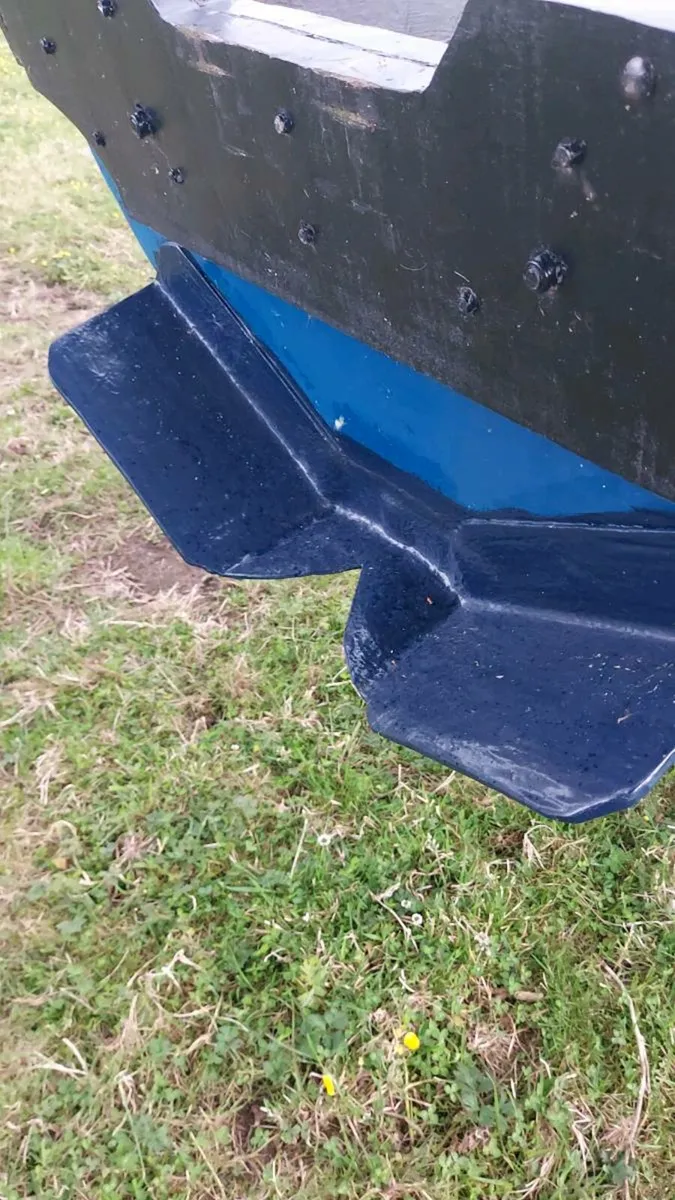 19ft burke lake boat - Image 2