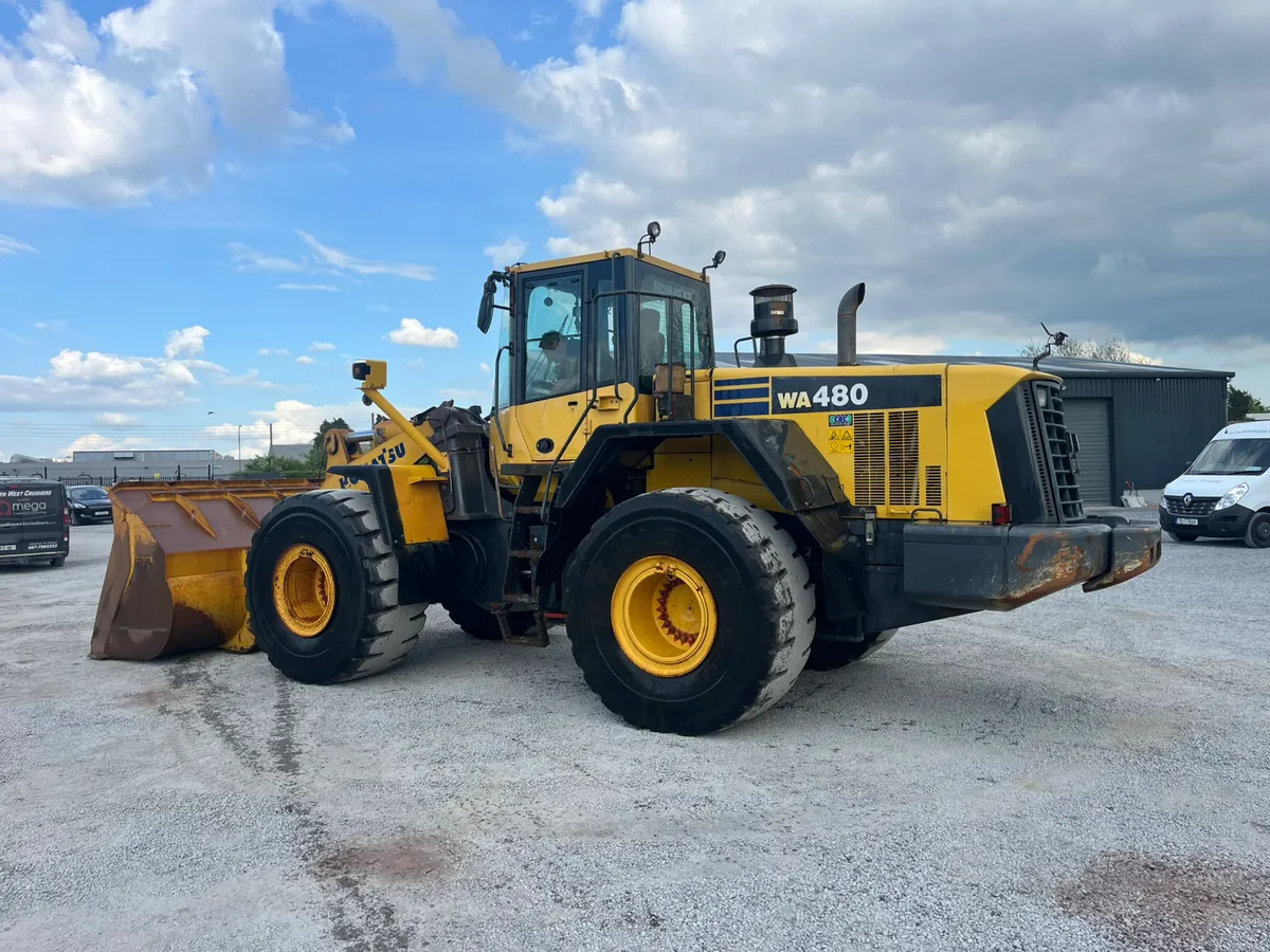 Komatsu WA 480-6 wheel loader - Image 1