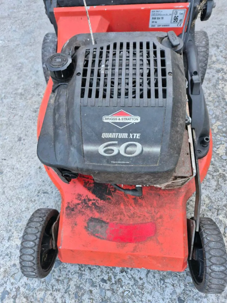 Castlegarden self Drive lawnmower - Image 2