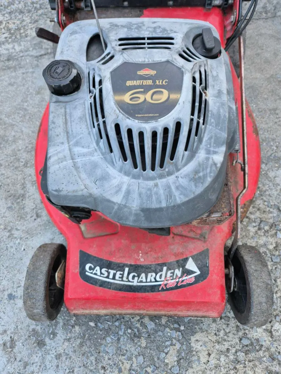 Castlegarden self Drive lawnmower - Image 2