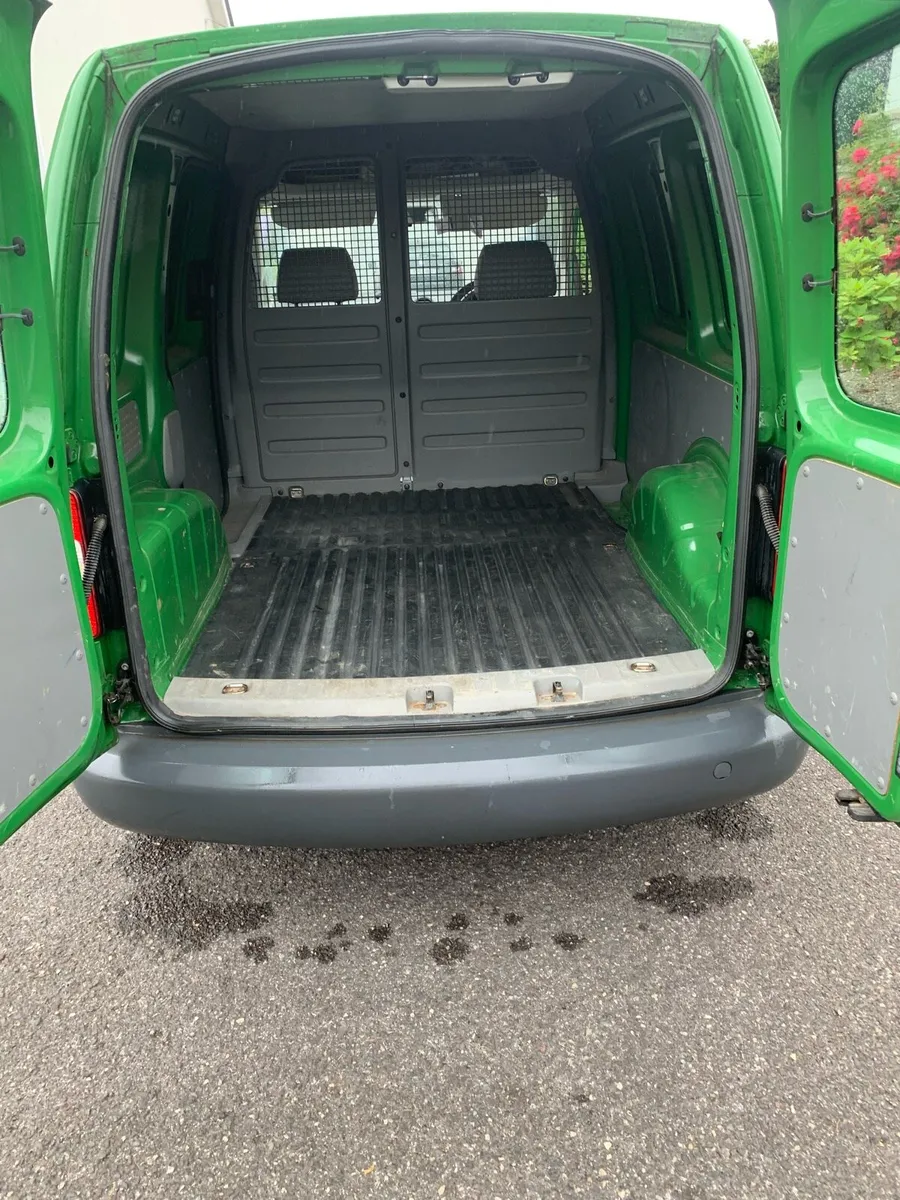 VW Caddy Van - Image 3