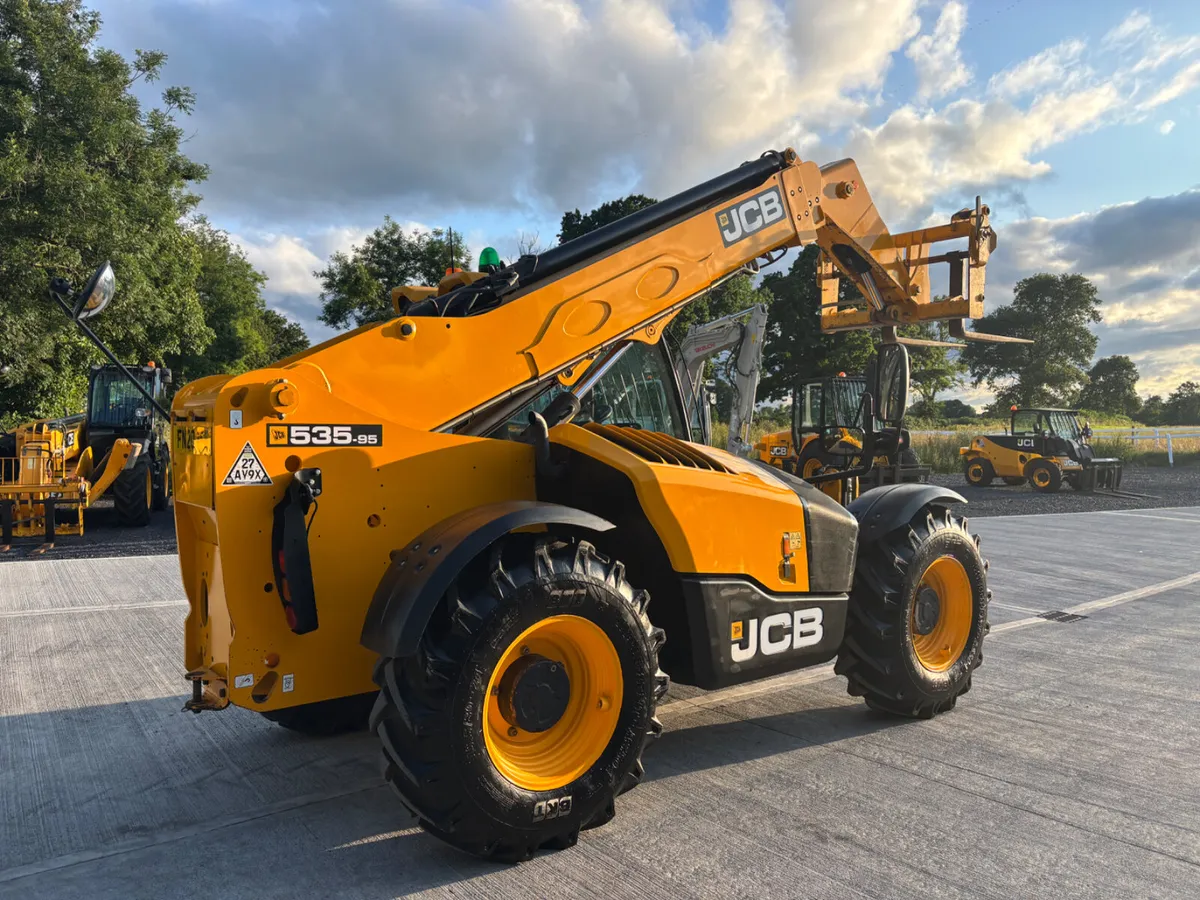 2020 JCB 535-95 - Image 3