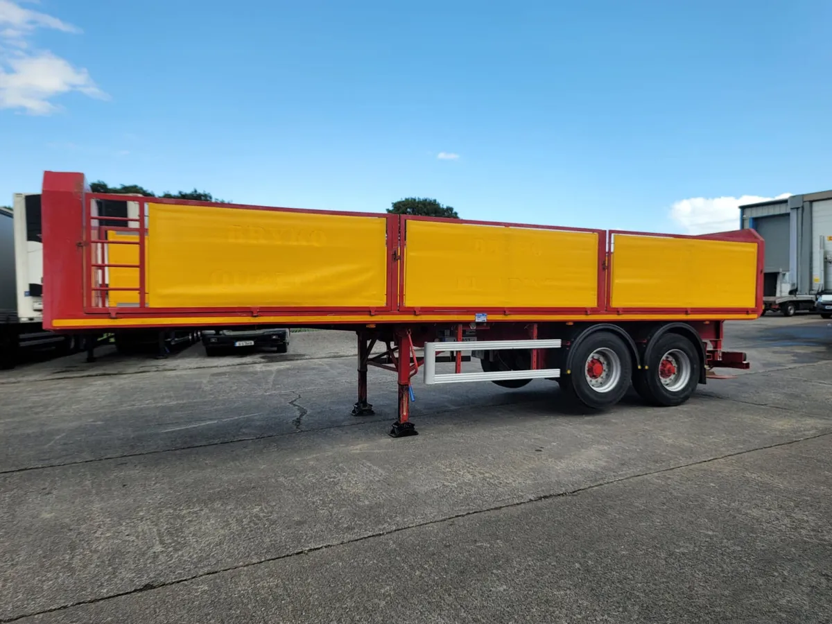 M&G 30 foot flat Moffet Mounty kit lift axle - Image 1