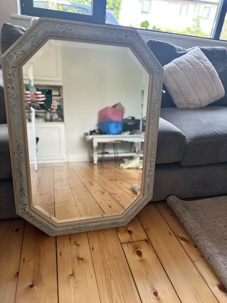 Mirror - Image 3