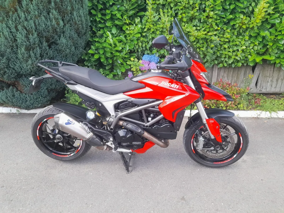 2015 Ducati hyperstrada 821 - Image 2