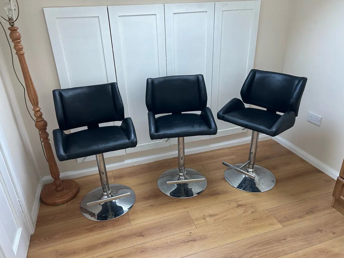 High stool
