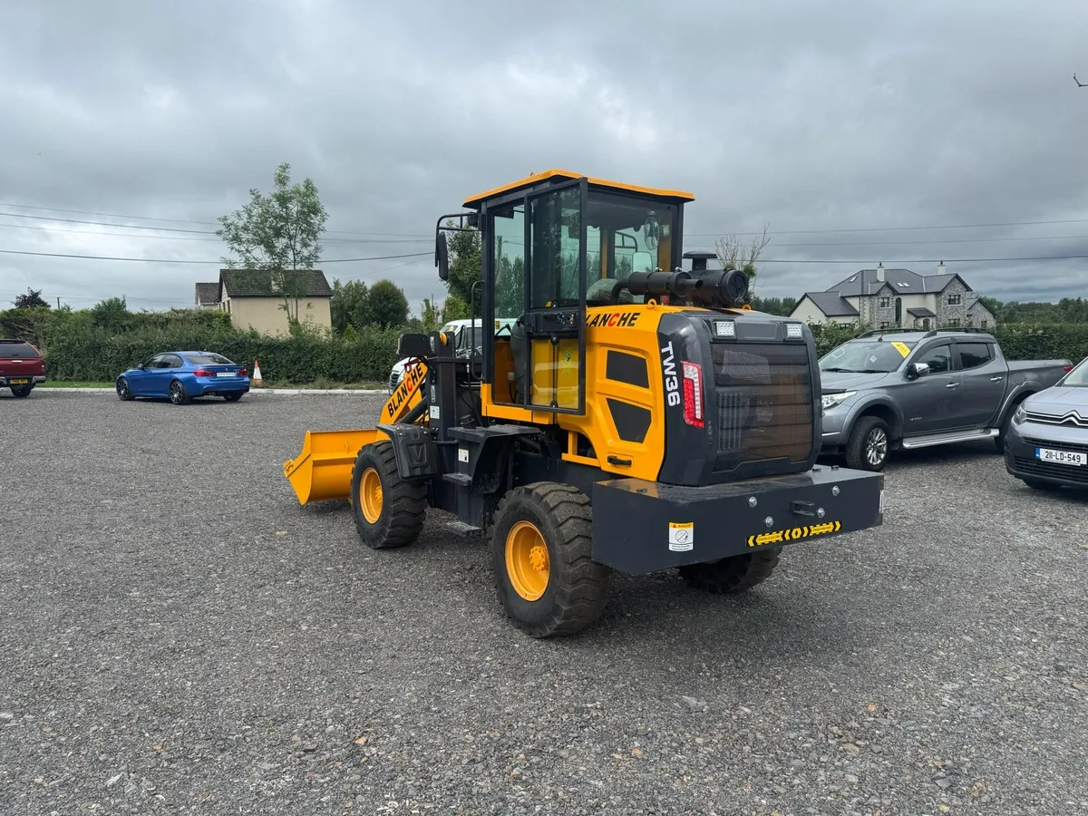 Blanche Loader 2025 4 Wheel drive - Image 2