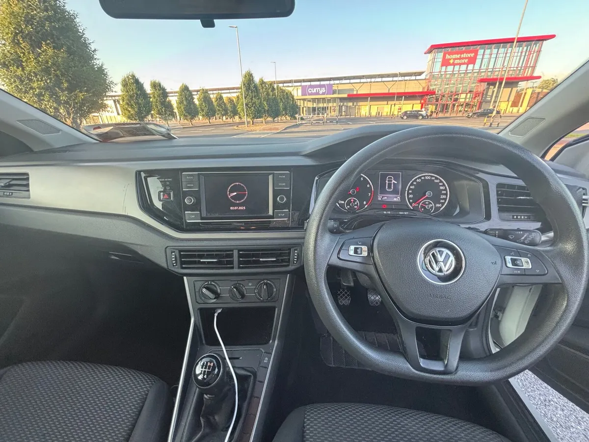 Volkswagen Polo 2019 - Image 2