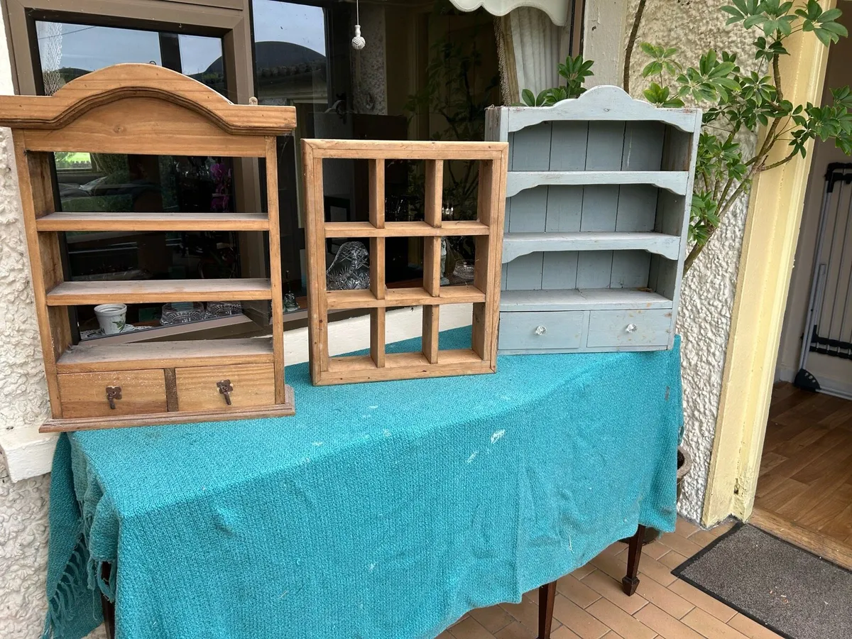 Wall cabinet - Image 1