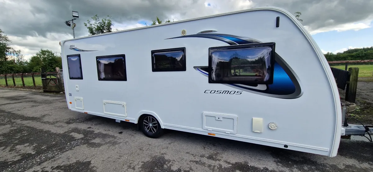 Lunar Quasar Caravan - Image 1