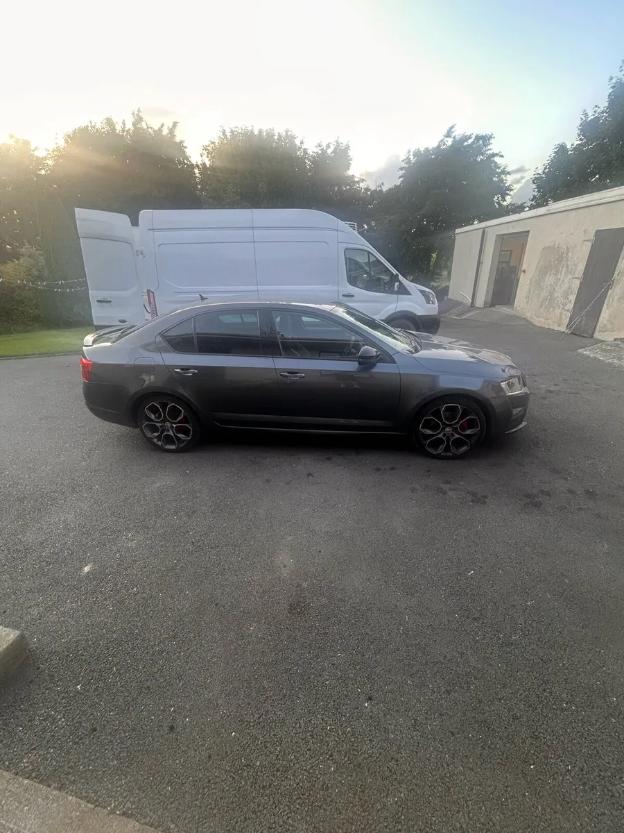 Skoda Octavia VrS - Image 4
