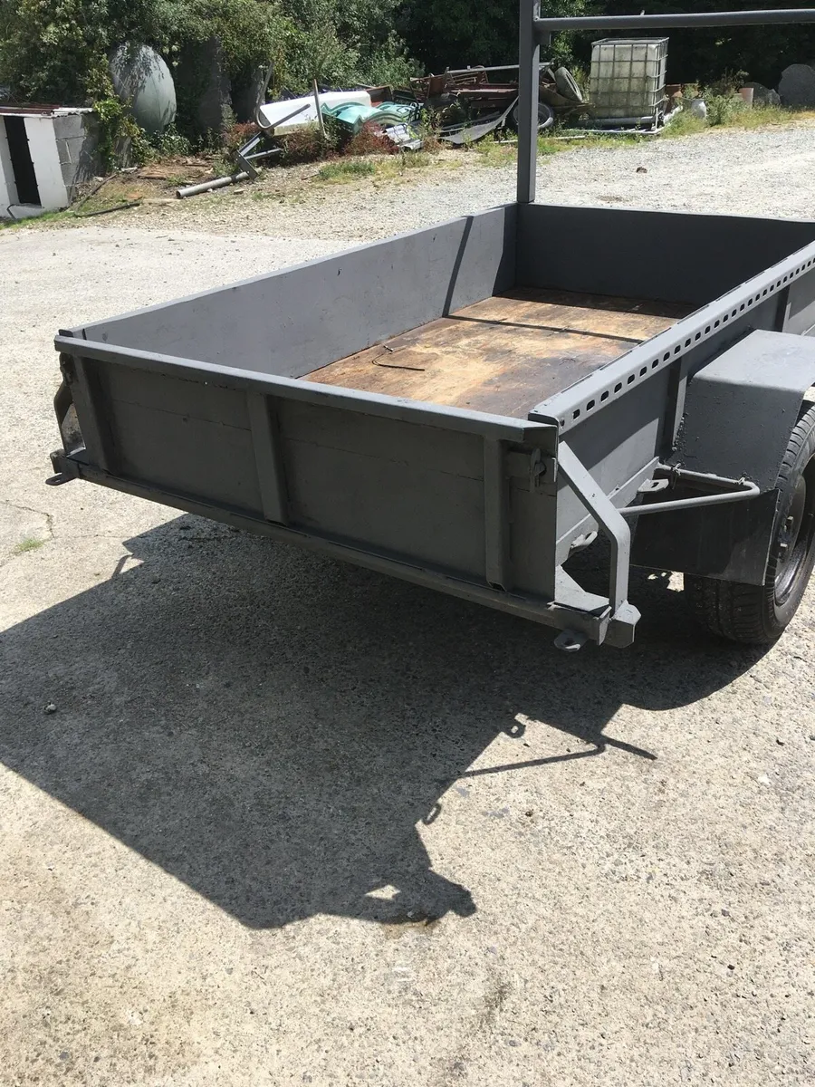 Trailer - Image 2