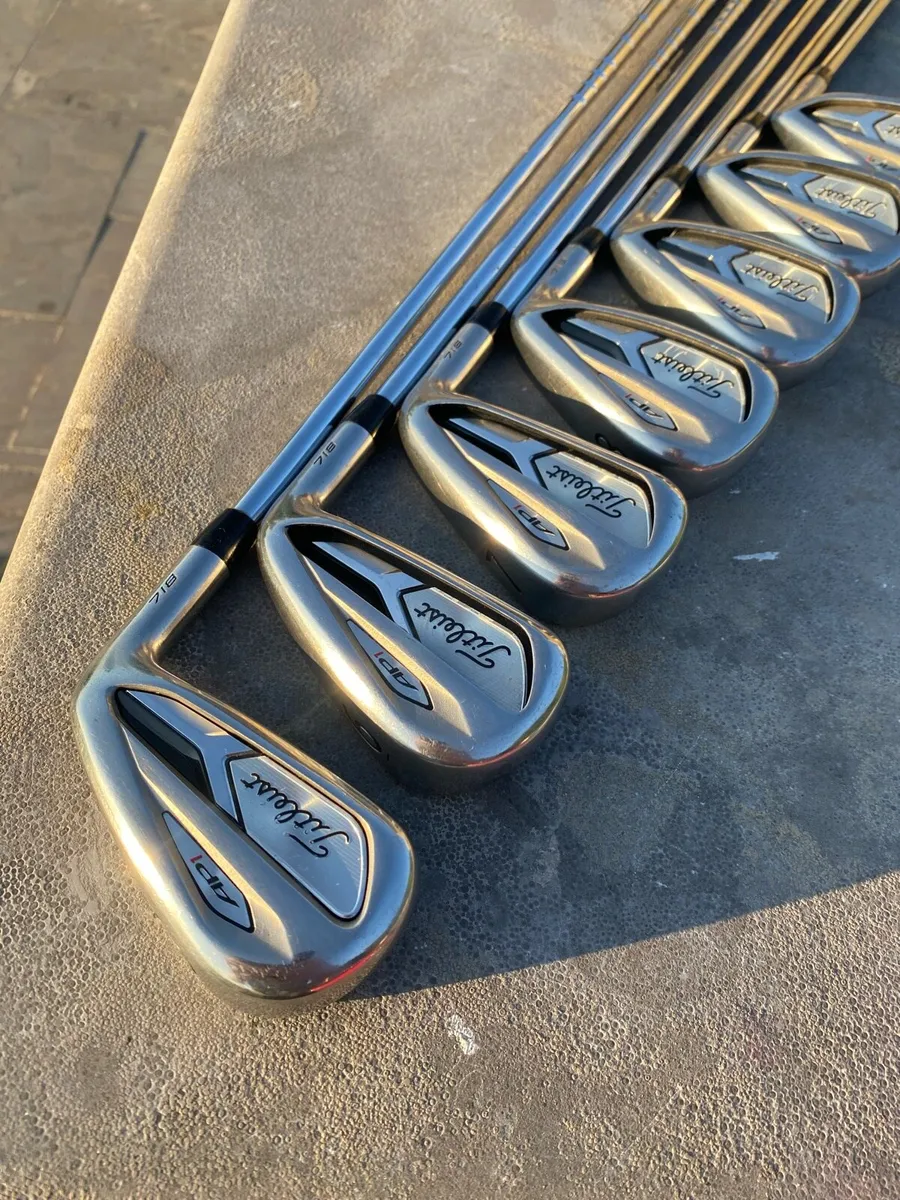 Titleist AP1 irons - Image 4