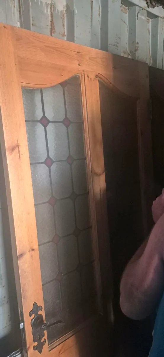2 Internal stained glass doors - Image 1