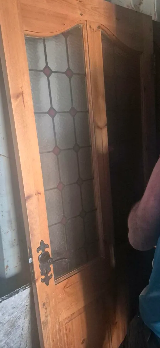 2 Internal stained glass doors - Image 3