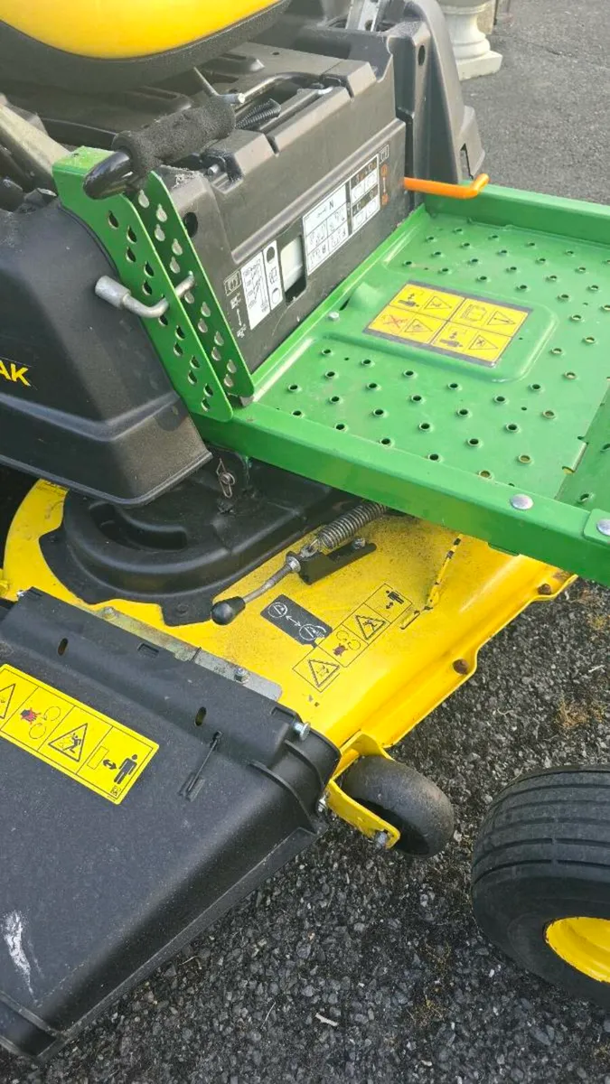 John Deere 48 Zero Turn - Image 4