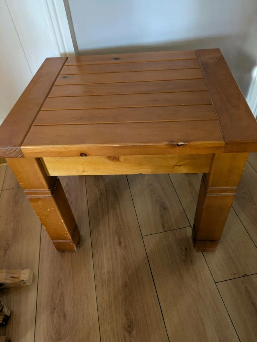 Lamp table / Side table
