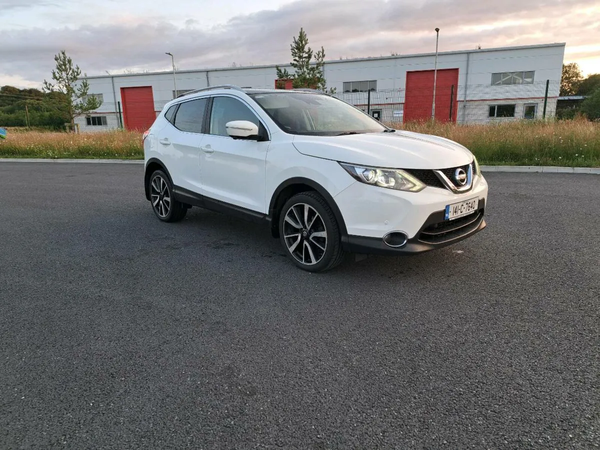 2014 Nissan Qashqai 1.5 diesel good condition - Image 2