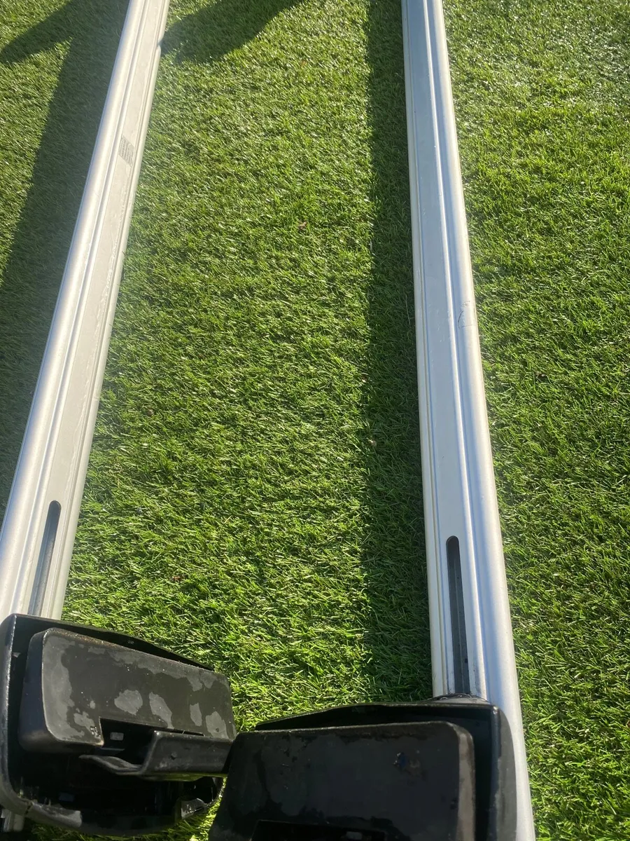 Exodus aero A120 roof rack with FP4 footpack - Image 3