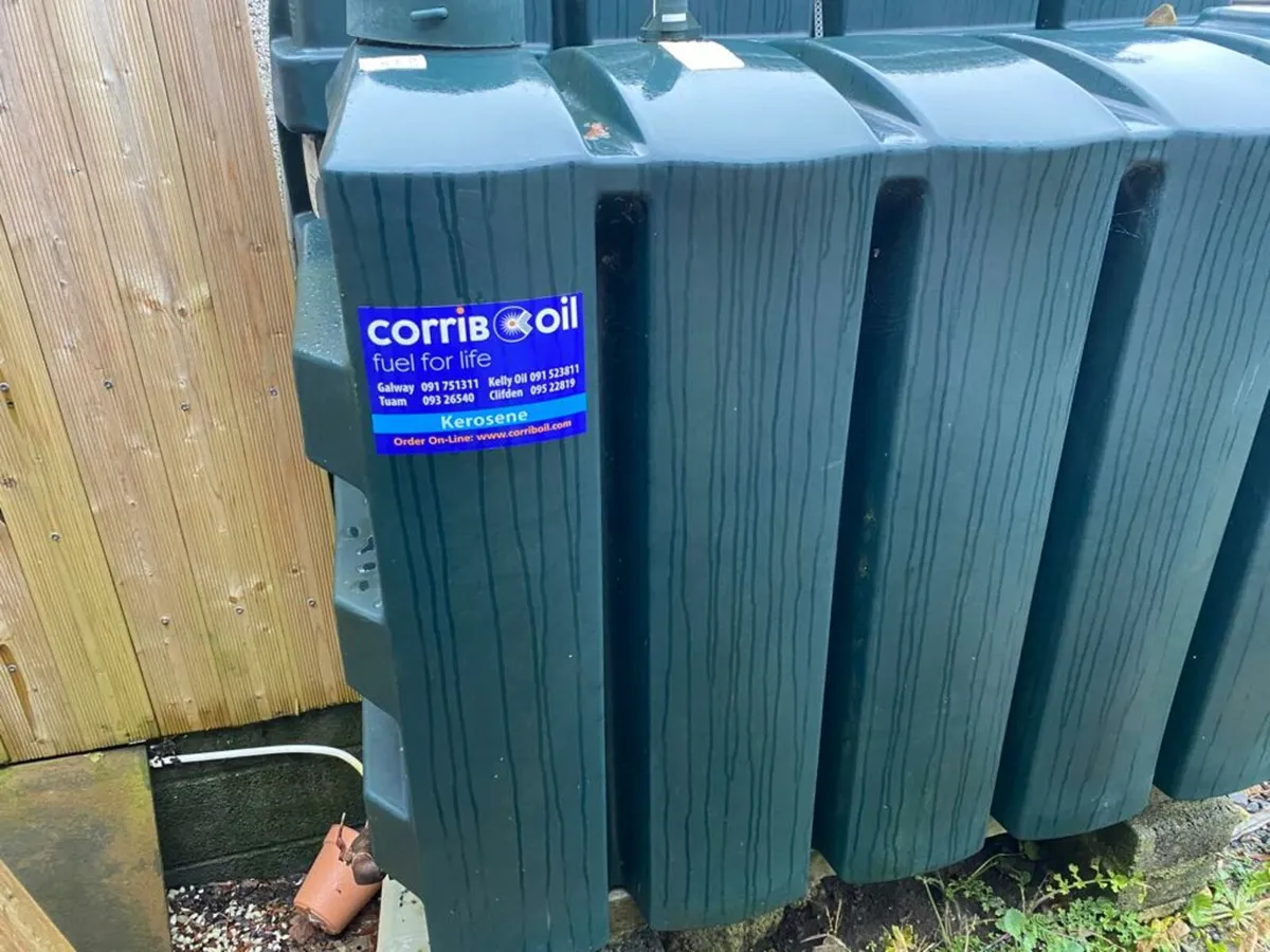 Oil tank