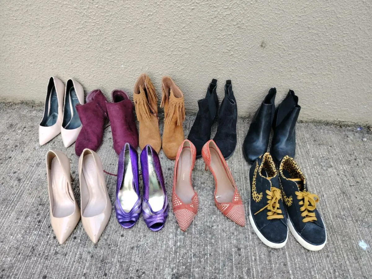 Ladies shoes