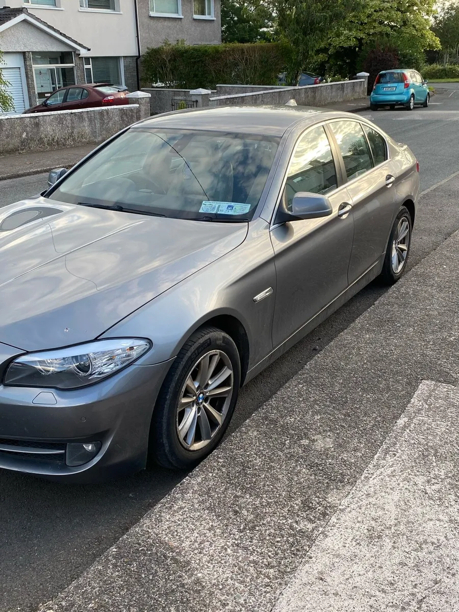 BMW 5 series - Image 1