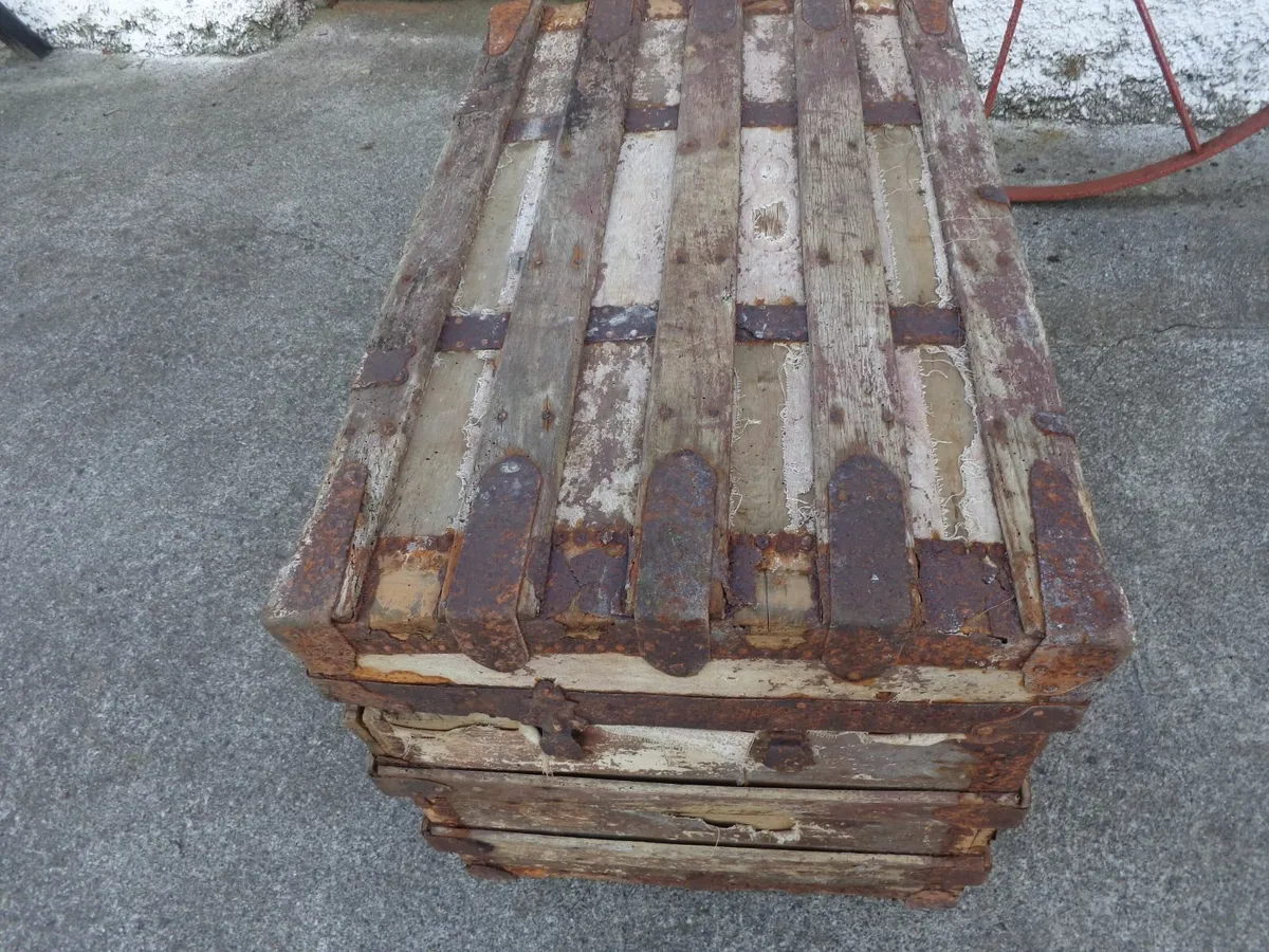 vintage wooden  travel trunk - Image 4