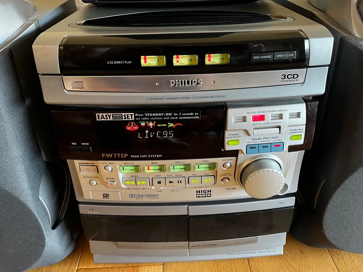 Philips FW775P HIFI SYSTEM - Image 1