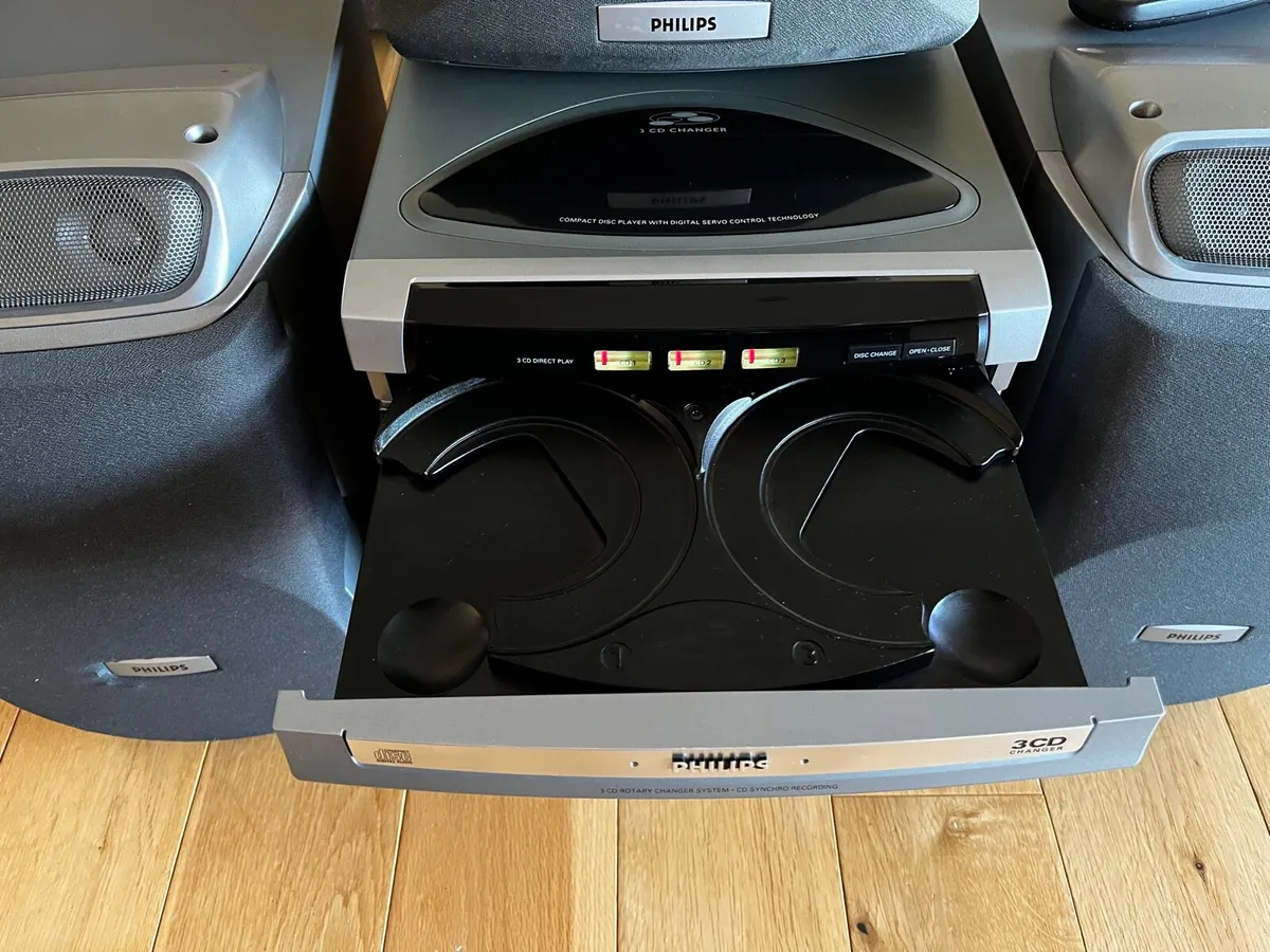 Philips FW775P HIFI SYSTEM - Image 4