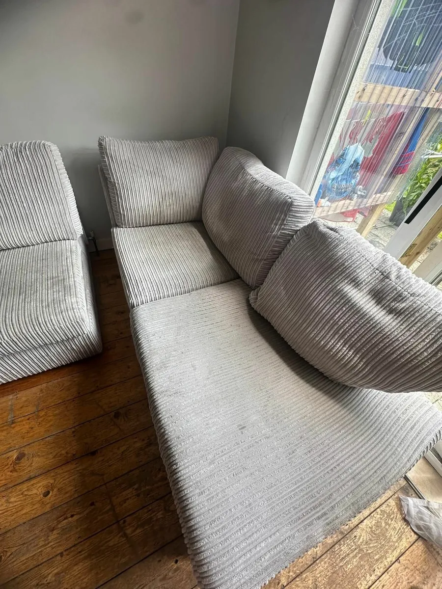 Corner sofa-Collection only.. - Image 2