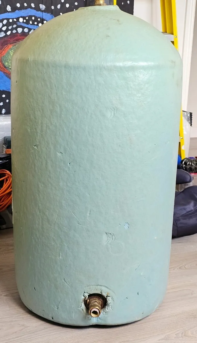 Insulated Hot Water Copper Cylinder 36"x18" - Image 4