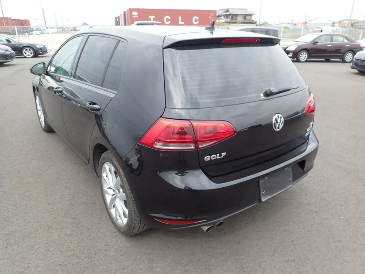 Volkswagen Golf 1.4 TSI Highline Plus Petrol Auto - Image 4