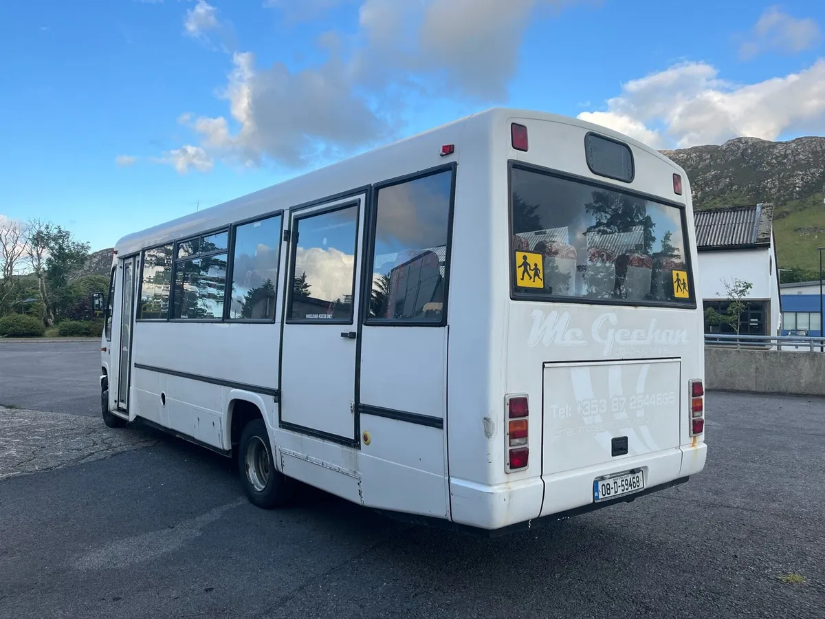 2008 Mercedes-Benz Vario 33 Seater - Image 3