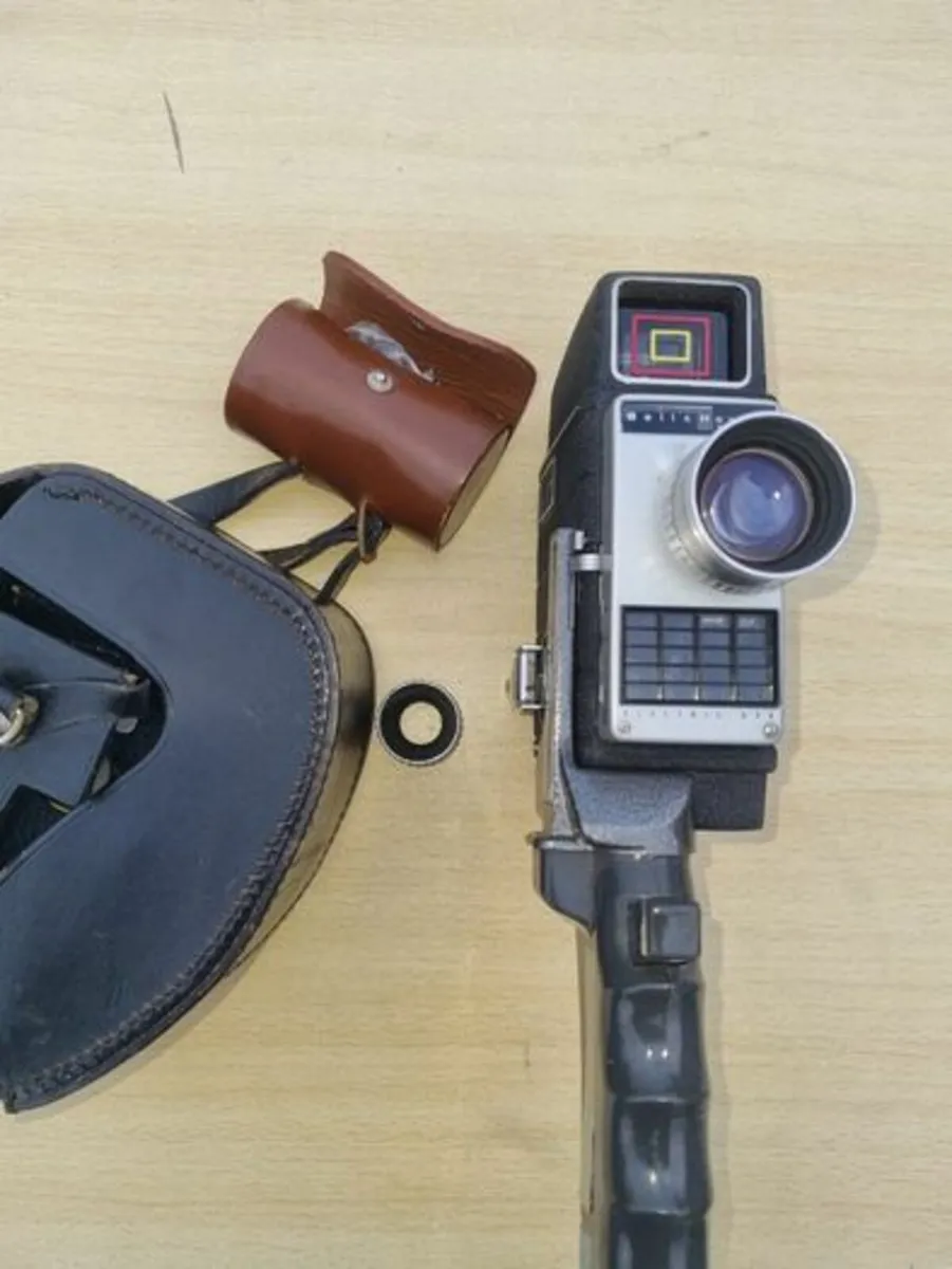 BELL & HOWELL Electric Eye Vintage camera - Image 4