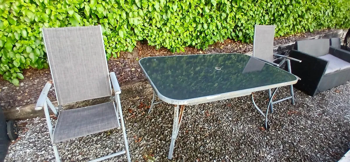 Garden furniture  Free - Image 3
