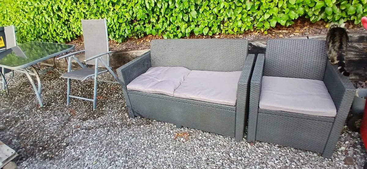 Garden furniture  Free - Image 4