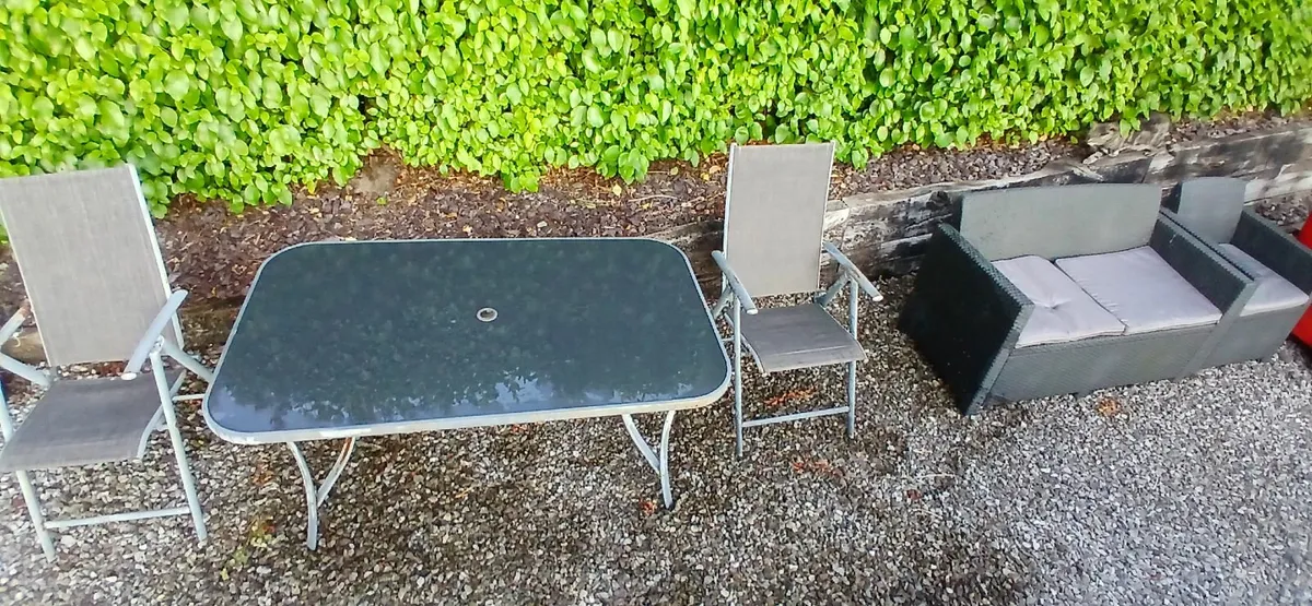 Garden furniture  Free - Image 2