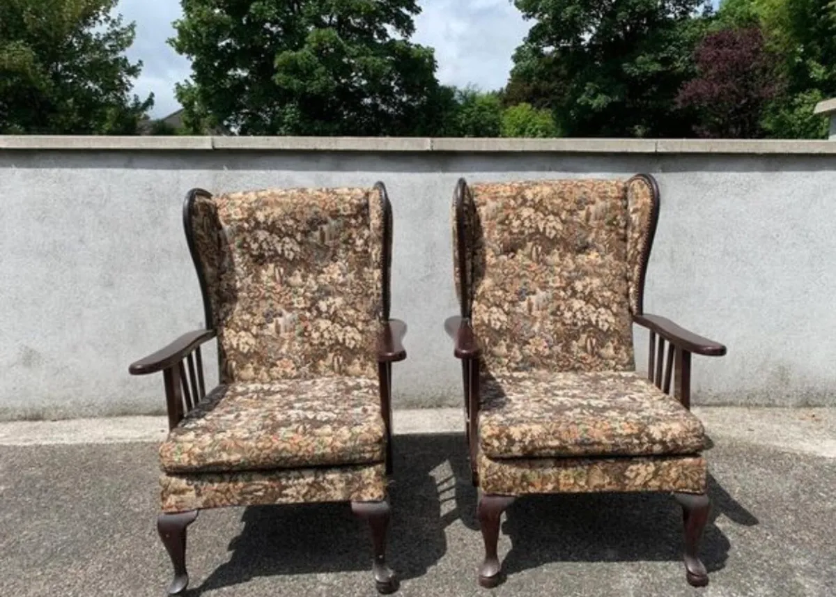 Fireside armchairs and 2 seater - Image 1