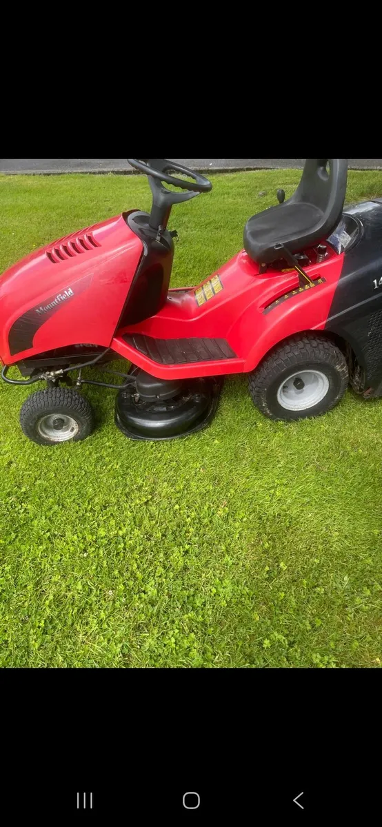 Mountfield ride on mower - Image 2