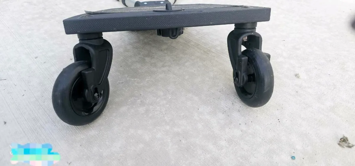 Black buggy board with wheels - Image 2