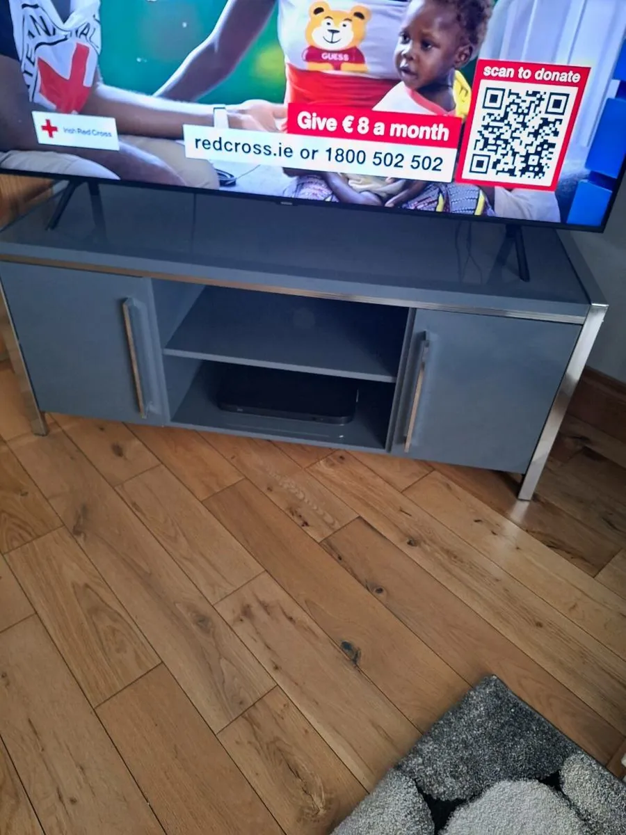 TV unit - Image 1