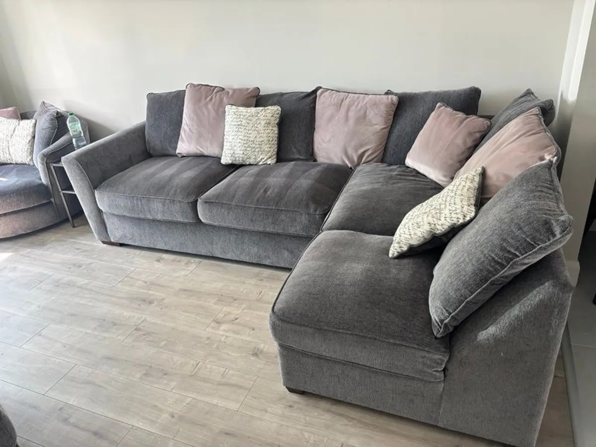 Fantasia Couch and ottoman footstool - Image 1