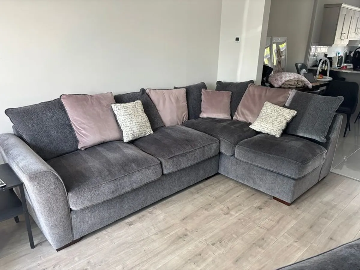 Fantasia Couch and ottoman footstool - Image 2